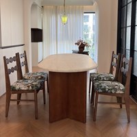 Chaise de salle à manger élégante en bois JP avec coussin à motifs, dossier ondulé et fonction inclinable pour chambre, cuisine et salle à manger