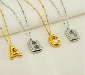 Nouveau à la mode 26 bijoux initiaux PVD perles plaquées or 18 carats chaîne bulle <span class=keywords><strong>graisse</strong></span> mignon lettre pendentif collier à breloques - Product Image 2