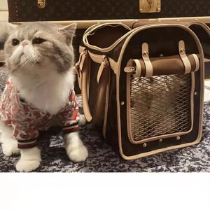 Lüks tasarımcı evcil hayvan taşıyıcı küçük evcil köpek Tote için klasik deri köpek taşıma çantası moda kedi taşıyıcı çanta - Product Image 4