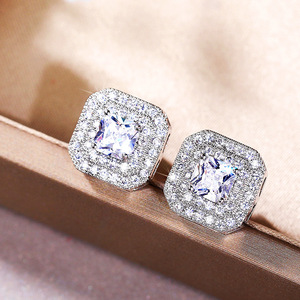 Orecchini quadrati con zirconi per donna, gioielli semplici e alla moda - Product Image 4