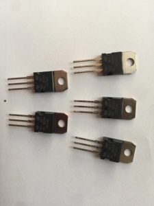 Transistor TIP130 neuf d'origine, Darlington NP, ARL 60V 8A TO220-3, composants électroniques semi-conducteurs - Product Image 4