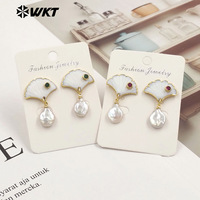 WT-MPE194 Boucles d'oreilles de luxe plaquées or 18 carats avec zircon et perle naturelle pour femme, accessoire de bijouterie vintage et tendance