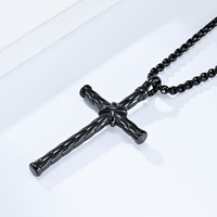Kalung Liontin Salib Silinder Berkualitas Tinggi Hip Hop Bahan Stainless Steel untuk Pria, Perhiasan Fashion Kristen Yesus, Grosir