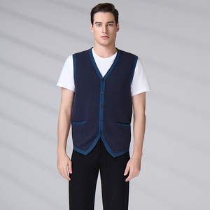 Chaleco de Punto Personalizado de Algodón y Seda con Certificación GOTS, Estilo Casual para Otoño e Invierno, con Botones, Cuello en V, Sin Mangas, para Hombre - Product Image 3