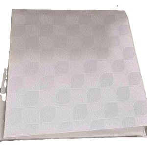 Plaques de <span class=keywords><strong>plafond</strong></span> <span class=keywords><strong>en</strong></span> gypse 595*595* 8 mm /7.0 mm d'épaisseur Plafonds <span class=keywords><strong>en</strong></span> plâtre/Plaques de plâtre <span class=keywords><strong>en</strong></span> PVC Panneaux de <span class=keywords><strong>plafond</strong></span> suspendu au Pérou - Product Image 1