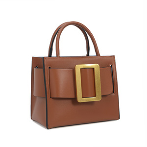 Sac à bandoulière carré en cuir véritable style français pour femme, avec fermeture éclair et boucle de ceinture, nouvelle collection 2026, design de niche haut de gamme et tendance - Product Image 3