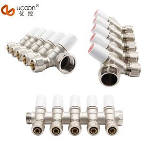 <span class=keywords><strong>Collettore</strong></span> di acqua calda in ottone Design tradizionale per sistemi di <span class=keywords><strong>riscaldamento</strong></span> <span class=keywords><strong>a</strong></span> <span class=keywords><strong>pavimento</strong></span> per alberghi e appartamenti - Product Image 3