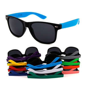 Venta al por mayor OEM Logo 2140 Unisex Color caramelo marco adultos gafas <span class=keywords><strong>de</strong></span> sol <span class=keywords><strong>para</strong></span> <span class=keywords><strong>regalar</strong></span> y regalos promocionales gafas <span class=keywords><strong>de</strong></span> sol con logotipo personalizado - Product Image 6