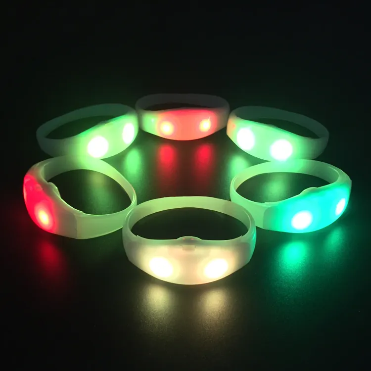 Adornos para eventos De graduación, suministros De fiesta, pulsera brillante en la oscuridad, pulsera De Luz LED