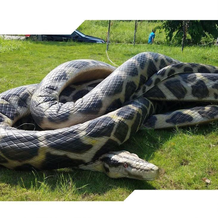 Artificial Animatronic Snake High Quality Moving Model