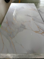Ventes chaudes : Panneaux muraux en marbre PVC doré, modernes, imperméables, ignifuges et anti-UV, personnalisables pour la décoration intérieure
