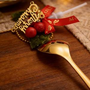 Vente flash - Sets de vaisselle sur le thème de Noël - 6 pièces - Ensemble de couverts en acier inoxydable pour Noël - Cuillère et fourchette - Product Image 4