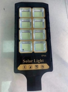 Farola Solar LED de 600W, Aluminio Fundido a Presión, IP66, Montaje en Pared, Control Remoto, Célula Solar Mono-Si - Product Image 5