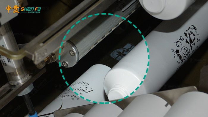 Machine d'impression automatique d'écran de High Accuracy Full d'imprimante cosmétique de tube pour les tubes mous