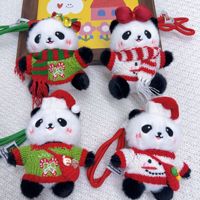 Porte-clés en peluche panda de Noël adorable, ornements panda adorables, parfaits pour la décoration de Noël, les cadeaux et les accessoires festifs