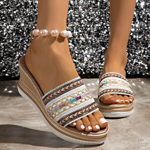 Sandalias de Plataforma con Cuña de Estilo Moderno 2026 <span class=keywords><strong>para</strong></span> Mujer, Talla Grande, Estilo Europeo y Americano, Suela Gruesa de Lona, Exterior de Goma, Casual <span class=keywords><strong>para</strong></span> Exteriores - Product Image 4