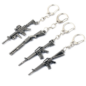Mini Llavero Modelo de Pistola de Juego de 6cm, Llavero de Juego CF CS:GO, Mini AK47 M4A1 <span class=keywords><strong>M16</strong></span>, Colgante de Modelo de <span class=keywords><strong>Arma</strong></span>, Accesorio para Llaves de Bolsa - Product Image 1