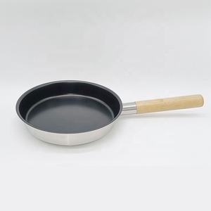 Poêle en acier inoxydable <span class=keywords><strong>de</strong></span> haute qualité, durable, <span class=keywords><strong>de</strong></span> fabrication allemande et italienne, avec poignée en bois et caoutchouc, adaptée aux cuisinières à <span class=keywords><strong>induction</strong></span>, au gaz et à l'électricité - Product Image 5