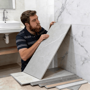 Panneau mural SPC en pin de 2 mm à installation rapide pour propriétés locatives, petits appartements et chauffage par le sol - Product Image 1