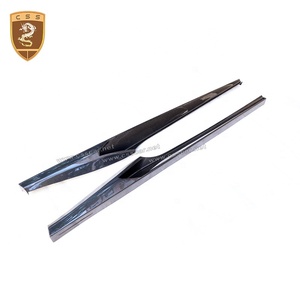 Novitec Rosso Stile Fibra di Carbonio Minigonne Laterali Per La <span class=keywords><strong>Ferrari</strong></span> 488 - Product Image 1