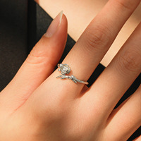 Tout nouveau Rose fleurs bague haute qualité 925 bague en argent Sterling Simple Center Zircon anneaux pour les femmes cadeau de fête