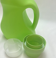 Détergent à lessive écologique en bouteille de 2 L avec bouchon à vis en forme de fleur rose, emballage en HDPE, savon liquide, nettoyage en profondeur