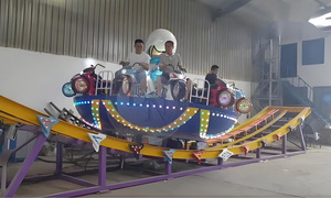 Juegos Mecánicos Lino Screaming Fun Rides, Juego de Disco Volador UFO, Uso Comercial en Interiores y Exteriores, Construcción de Fibra de Vidrio, Metal y Acero - Product Image 6