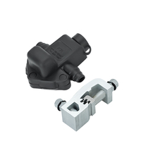 Raccord femelle noir en alliage de connecteur de ligne électrique basse tension étanche IEC 1KV caoutchouc isolé perforé