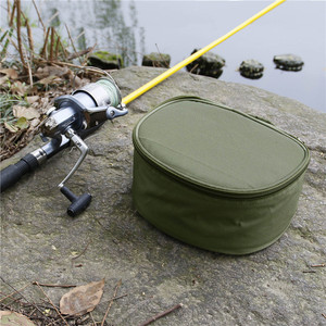 Sac pour moulinet de pêche en tissu Oxford vert militaire avec protection en coton intégrée pour le rangement des moulinets, utilisation en extérieur - Product Image 4