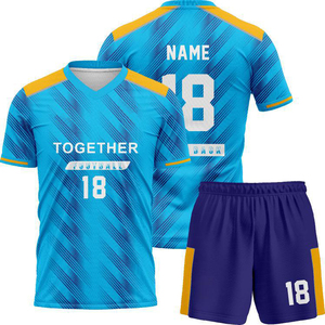 Vêtements de sport de l'équipe nationale de football pour garçons personnalisés pour la nouvelle saison, shorts de maillots de football de style classique avec impression numérique - Product Image 1