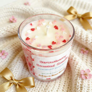 Bougies d'anniversaire modernes et élégantes pour femmes et meilleures amies - Cire de soja naturelle, pot en verre, parfum vanille, coffret cadeau - Product Image 2