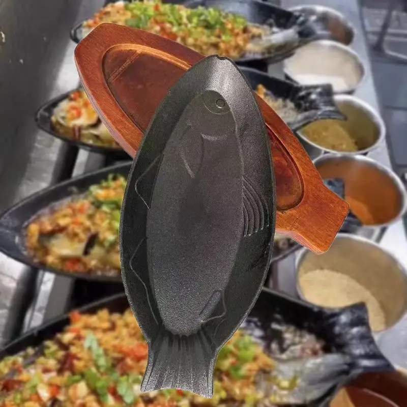 Nouveau design d'ustensiles de cuisine poêle à frire commerciale en forme de poisson en fonte avec support en bois