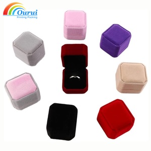 Caja de Anillo Octogonal de Terciopelo Personalizada Directo de Fábrica con Forro Negro en Varios Colores, Caja de Regalo de Anillo de Terciopelo Personalizada para Mujer - Product Image 5