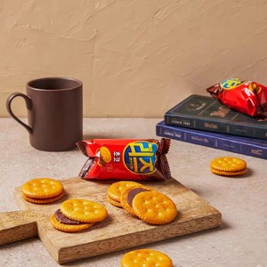 <span class=keywords><strong>Biscuits</strong></span> sandwich au chocolat Ritzs coréens les plus vendus, saveur fromage à la crème, <span class=keywords><strong>biscuits</strong></span> sucrés - Product Image 3