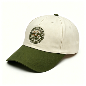 Gorra de Béisbol al por Mayor de Poliéster de 5 Paneles con Parche de Goma y Logotipo Personalizado, Gorra Deportiva de Alta Calidad con Orificios Cortados con Láser, OEM, Impermeable - Product Image 3