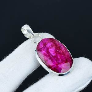 Pendentif en argent sterling 925 avec pierre précieuse rubis du Cachemire, serti classique à bélière, prix de gros pour femmes - Product Image 1