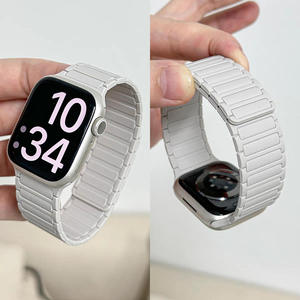 สายนาฬิกาซิลิโคนขายส่งจากโรงงานสำหรับ Apple Watch Series S11 10 46 มม. SE 44 มม. Ultra 49 มม. สายนาฬิกาแม่เหล็ก - Product Image 5