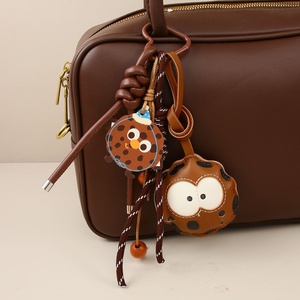 Diseño Creativo 2026, Nuevas Decoraciones para Bolsos, Regalo de Cumpleaños para Niños, Accesorios de Moda para Mujer, Dijes de Galletas Marrones de Cuero PU Suave - Product Image 1