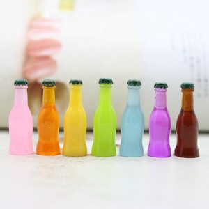 Abalorios de resina al por mayor con forma de botella de jugo, bebida o vino para la fabricación de joyas DIY, pendientes, colgantes, comida en miniatura para casas de muñecas y fundas de teléfono - Product Image 5