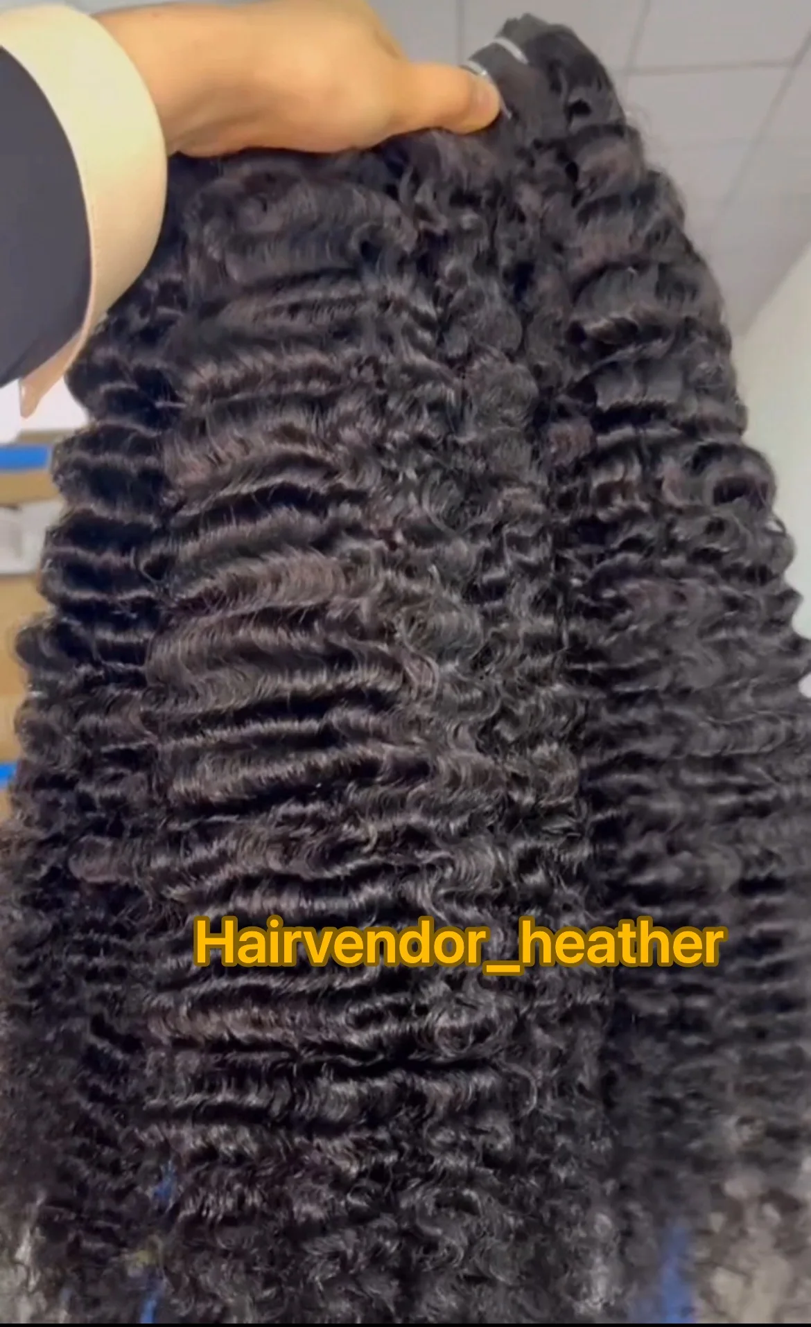 ผมหยิกหยักศกพม่า 1 มัด