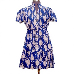 Vestido Midi Azul con Estampado Animal para Mujer, Cuello Mandarín, Manga Corta, Corte en A, Casual, Verano, 100% Algodón, Transpirable, Cintura Elástica - Product Image 1