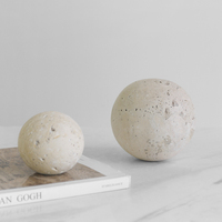 STONEKOCC Boule décorative sphérique circulaire personnalisée en travertin naturel, ornement en marbre pour bureau, salon et maison