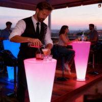 Ensemble de table et de chaises de bar lumineuses LED imperméables et durables pour les événements de discothèque, les jardins, les mariages