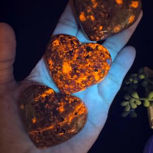 คริสตัลโยโอไลต์ธรรมชาติคุณภาพสูงขายส่ง รูปหัวใจและรูปฝ่ามือ สำหรับการบำบัดและตกแต่งบ้าน - Product Image 5