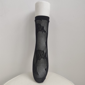 Calzini Shorts a rete <span class=keywords><strong>con</strong></span> Logo personalizzato da donna <span class=keywords><strong>con</strong></span> motivo a rosa elastico alla caviglia <span class=keywords><strong>calze</strong></span> a rete nere - Product Image 3