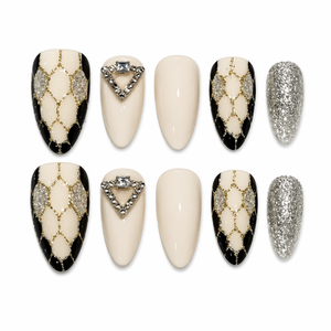 Uñas Postizas de Lujo con Diseño de Almendras, Cadena de Diamantes de Imitación 3D, Brillo, Cobertura Completa para Uñas de los Dedos - Product Image 1