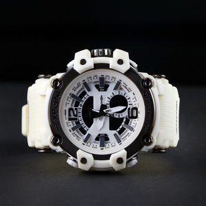 Montre-bracelet pour homme EXPCNI avec logo personnalisé, montre de sport de luxe en résine étanche avec miroir, résistante à l'eau, marque OEM - Product Image 5