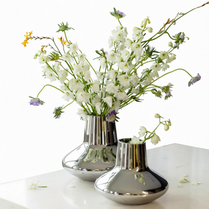 Jarrón de Cerámica Moderno con Recubrimiento Plateado, Acabado Espejo, Jarrón Decorativo para Flores, Jarrón para Capullos, para Decoración del Hogar y Hoteles - Product Image 1