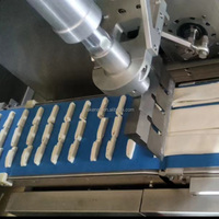 Ligne de production automatique de palmiers, machine à fabriquer des oreilles d'éléphant en pâte feuilletée, équipement de boulangerie industriel pour pâtisseries laminées