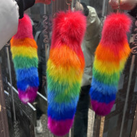 Vente en gros cristal 40 cm grande queue de renard arc-en-ciel moelleux pas cher fourrure de renard queue porte-clés pour la décoration vraies queues de renard